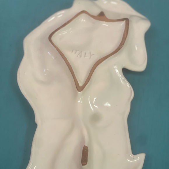 VINTAGE CERAMIC WALL DECOR OR SPOON REST MADE IN ITALY CUTE LADY WITh dog - Picture 6 of 6